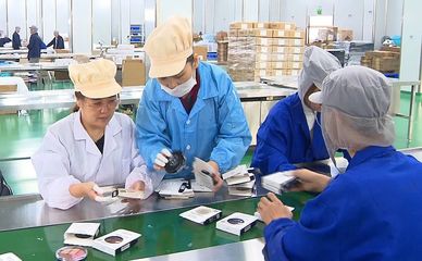 主题教育进行时 | 工厂里来了一批“特殊工人”，一周以后……